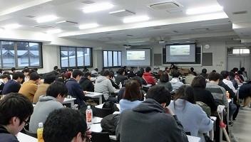 Ⅱ7.COO+講演会第２回　学生の様子.jpg