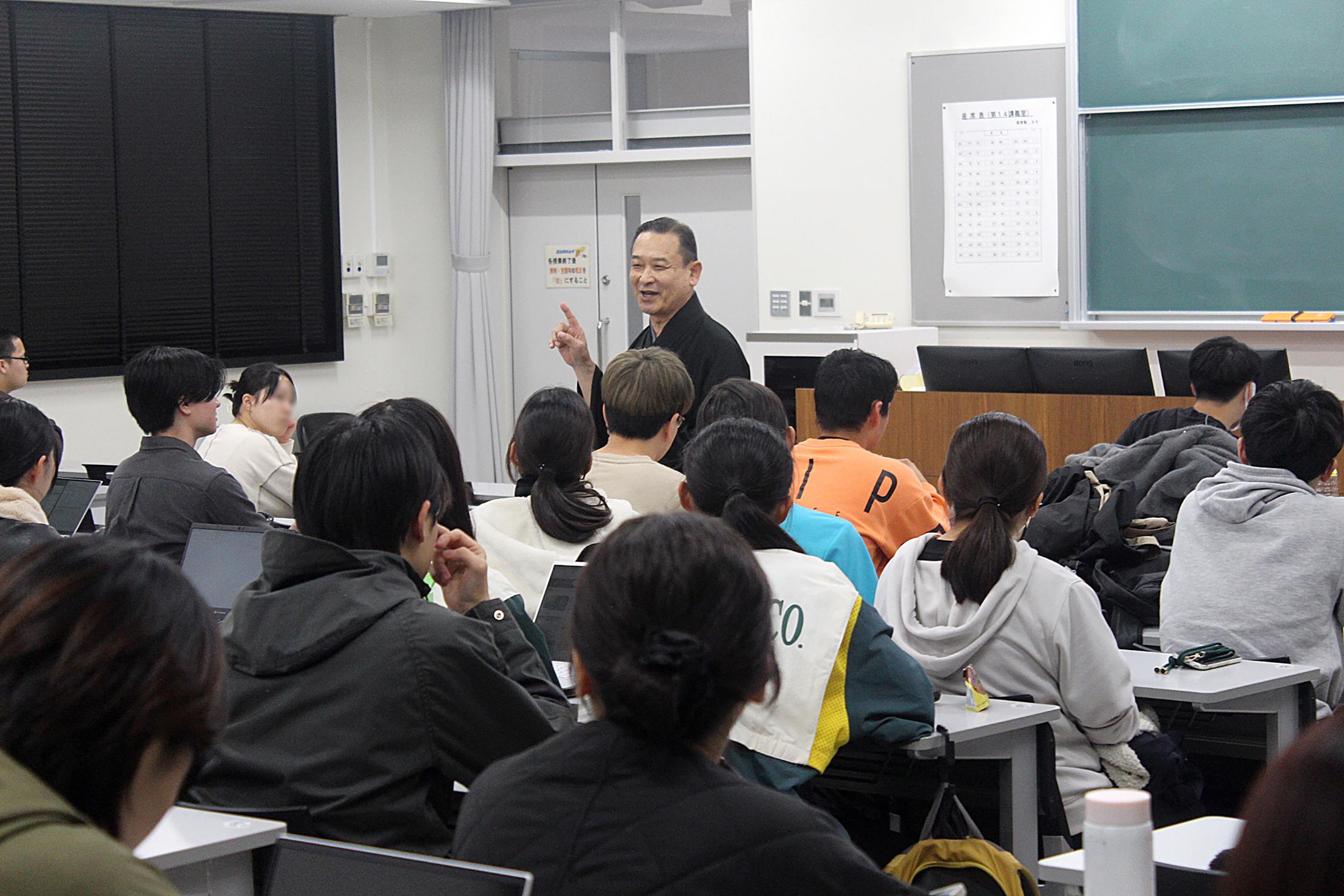 講演会の様子