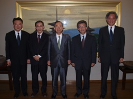 中国大使館表敬訪問</td>