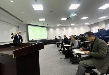 【開催報告】第14回　データサイエンス・AIイノベーション研究推進センター・経済経営研究所ジョイントセミナー『市場タイミング効果を活用した頑健資産運用』講演者：楠田 浩二 先生（本学経済学部 教授）（2026年2月19日開催）のサムネイル