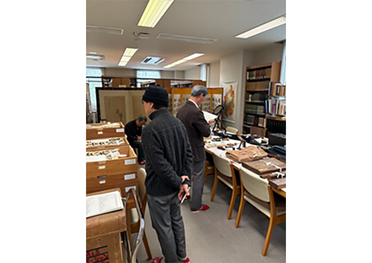 附属史料館で史料評価委員会が行われました。のサムネイル